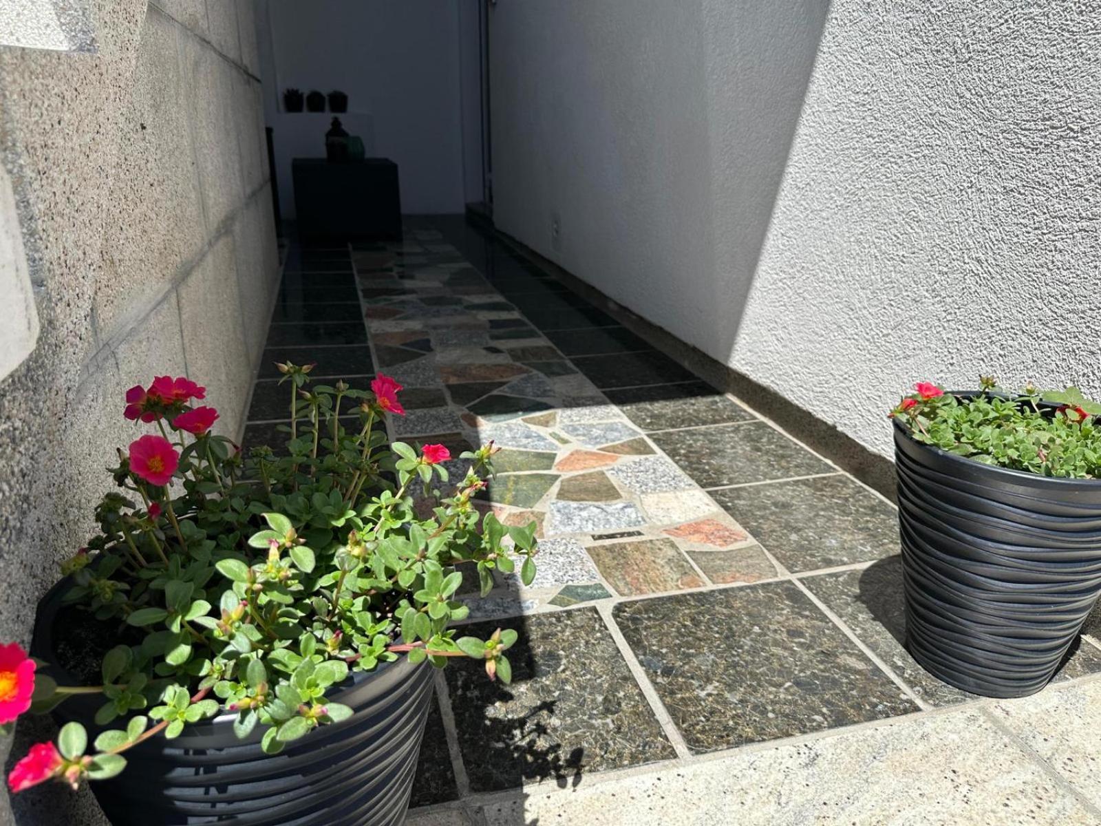 Apartments Vinse Near Rab Center راب المظهر الخارجي الصورة